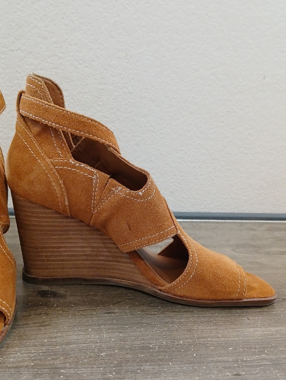 Lucky Brand Luckili Suede Leather Sandal Wedges - Picture 3 of 7